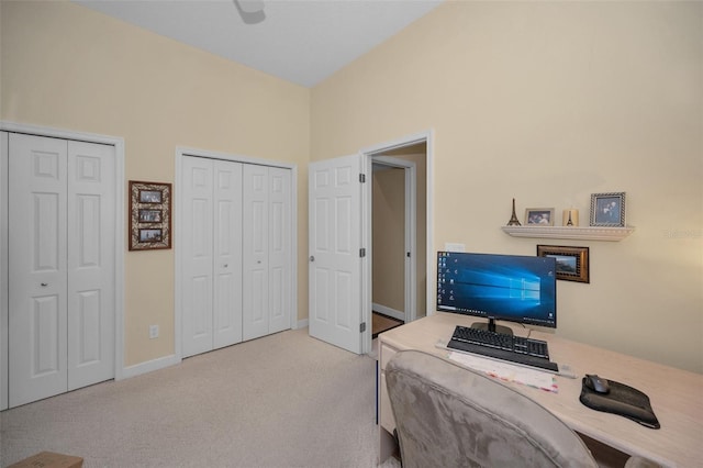 office area with carpet floors and baseboards