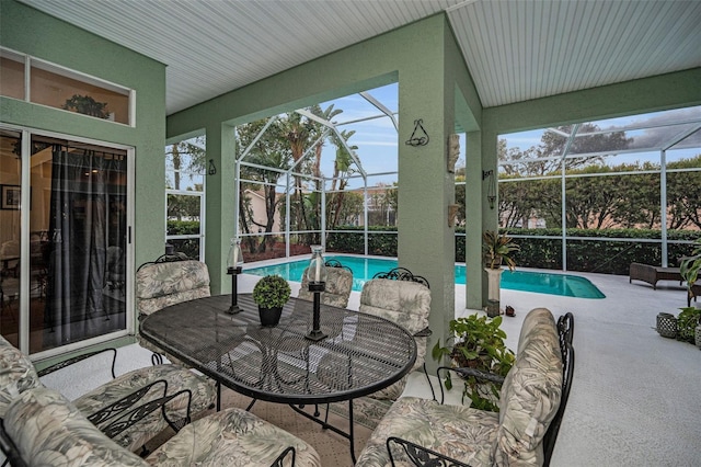 sunroom with a healthy amount of sunlight