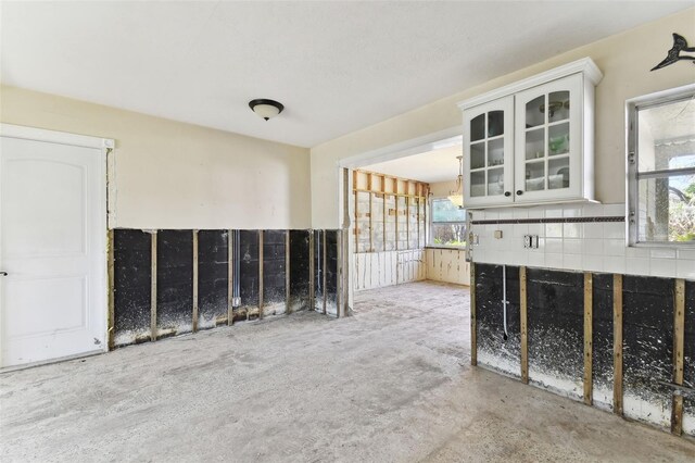 921 39th Ave NE, Saint Petersburg, FL 33703 - photo 9