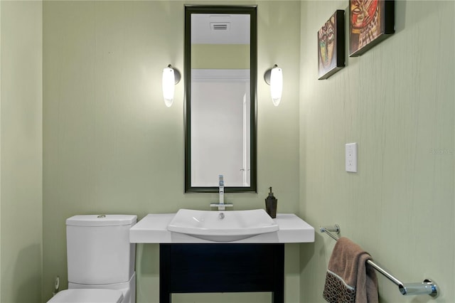 450 Knights Run Ave Unit 1704, Tampa, FL 33602 - half bath with toilet and vanity