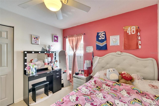 bedroom with ceiling fan