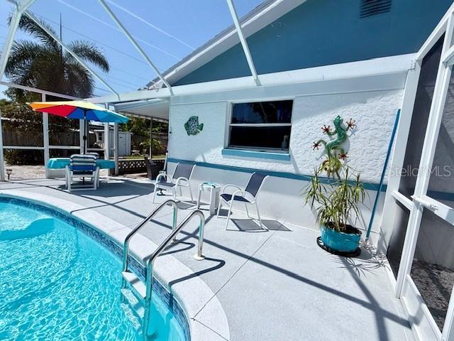 6398 17th Pl N, Saint Petersburg, FL 33710 - photo 2
