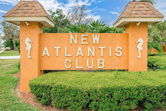 view of community / neighborhood sign