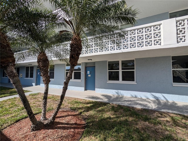 view of front of house with stucco siding