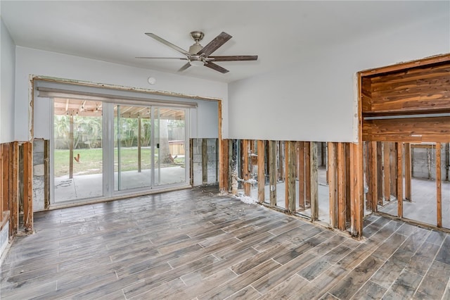 spare room with ceiling fan