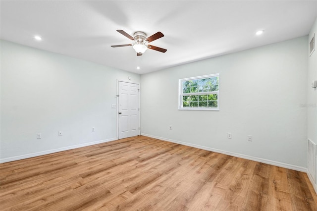 1119 77th St N, Saint Petersburg, FL 33710 - spare room featuring light wood-type flooring, visible vents, recessed lighting, baseboards, and ceiling fan