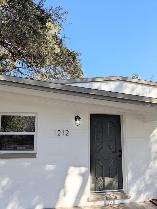 view of entrance to property