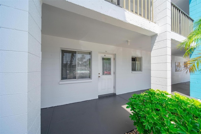 2113 Canal Dr Unit B2, Bradenton, FL 34207 - property entrance