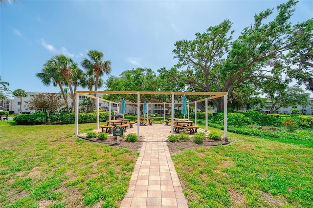 2113 Canal Dr Unit B2, Bradenton, FL 34207 - view of green lawn