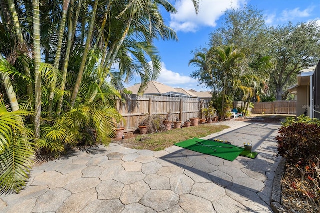 view of yard featuring a patio