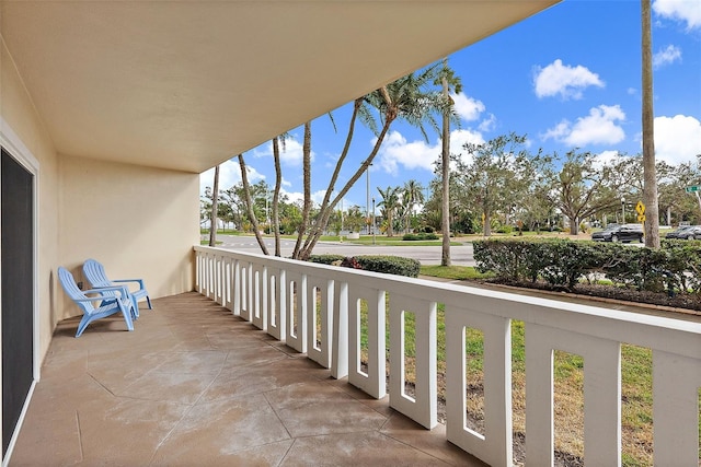 1200 N Shore Dr NE Unit 102, Saint Petersburg, FL 33701 - view of balcony