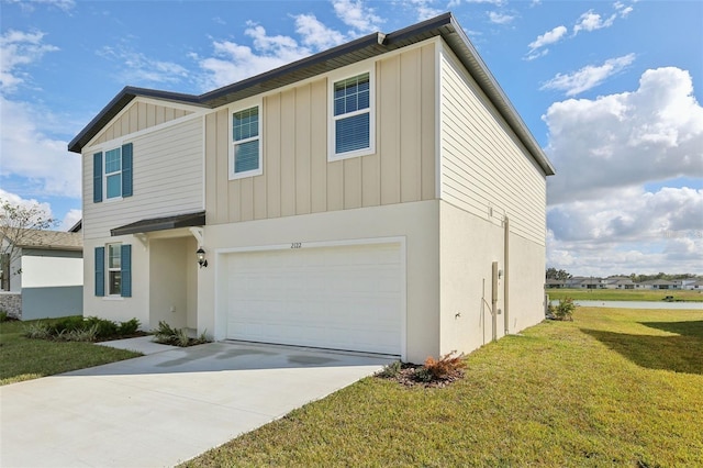 view of front of home with stucco siding, an attached garage, board and batten siding, a front yard, and driveway