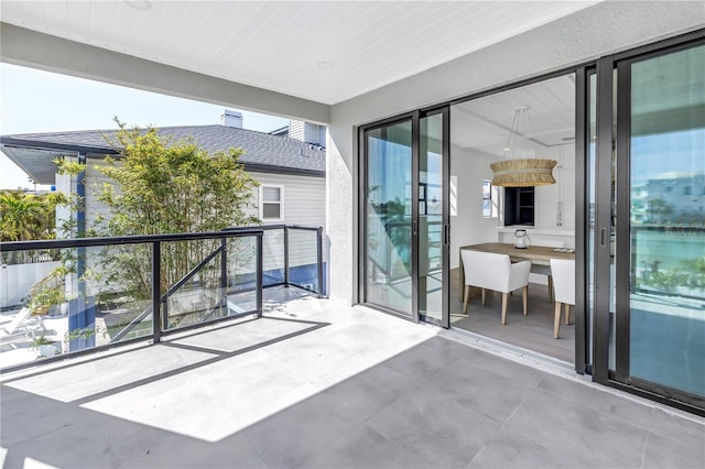 8505 Blind Pass Dr, Treasure Island, FL 33706 - view of balcony