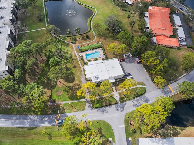 bird's eye view with a water view