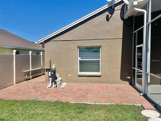 2015 Golf Manor Blvd, Valrico, FL 33596 - view of patio featuring fence