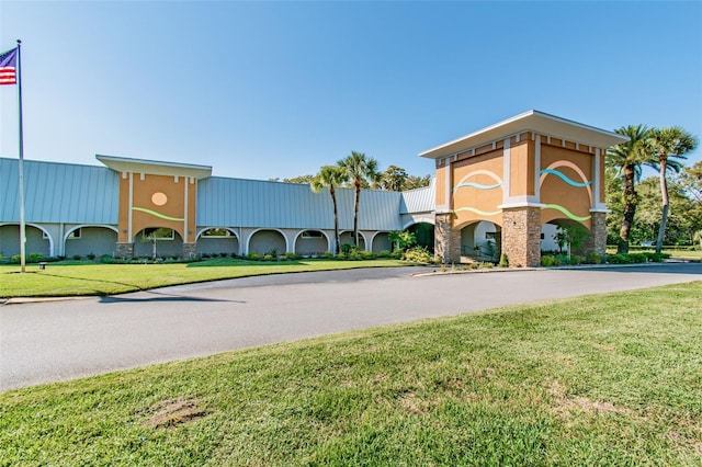 view of building exterior featuring driveway