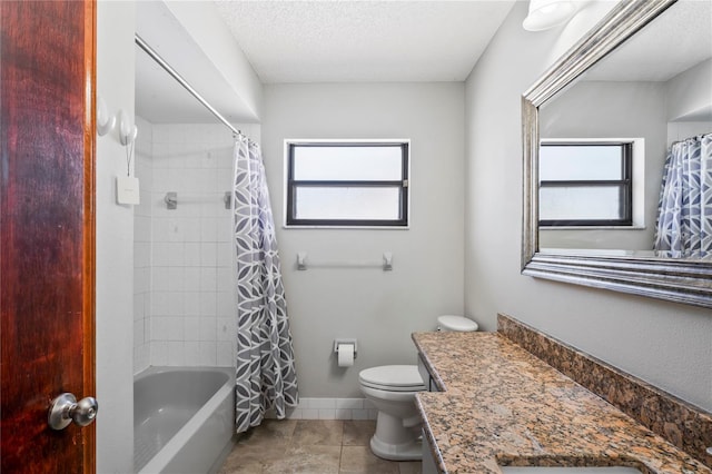 13112 Groveland St, Spring Hill, FL 34609 - full bathroom featuring a healthy amount of sunlight, baseboards, toilet, and vanity
