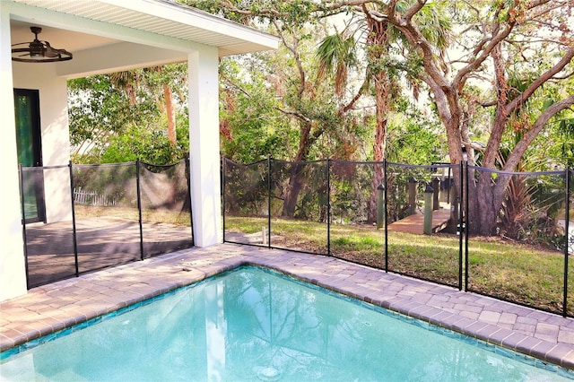 809 30th Ct E, Bradenton, FL 34208 - view of swimming pool featuring a fenced backyard, a fenced in pool, and ceiling fan