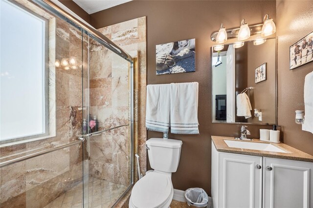 4301 W San Luis St, Tampa, FL 33629 - full bath with a shower stall, toilet, and vanity