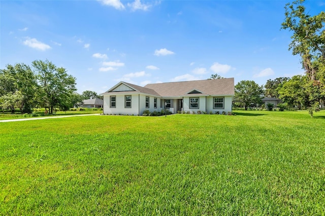 2569 Rogers Rd, Lakeland, FL 33812 - single story home with a front yard