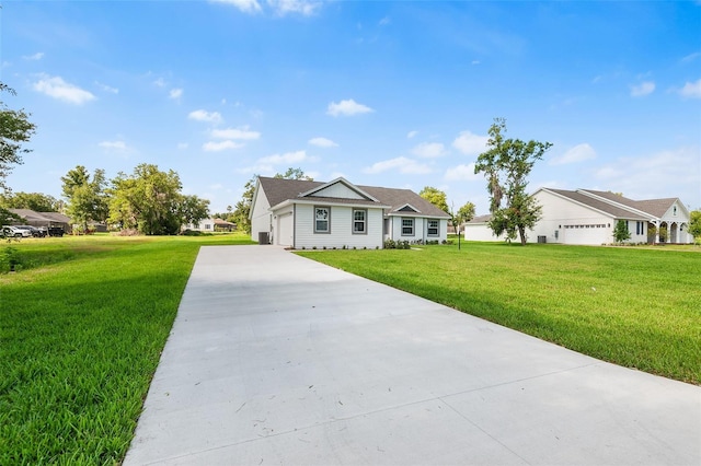 2569 Rogers Rd, Lakeland, FL 33812 - single story home with concrete driveway and a front yard