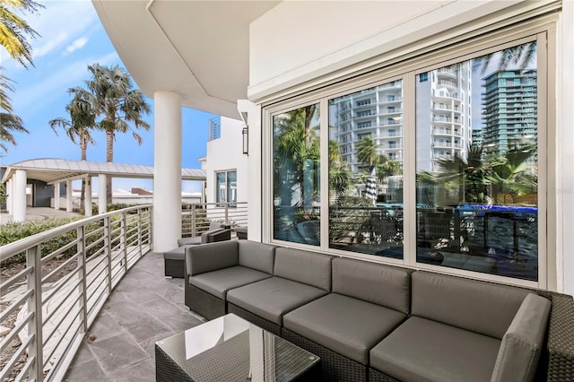 balcony featuring an outdoor hangout area