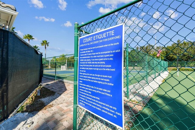 2301 Grenoble Pl Unit 1, Sun City Center, FL 33573 - details with fence