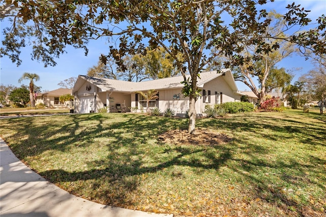 view of front of house with a front lawn