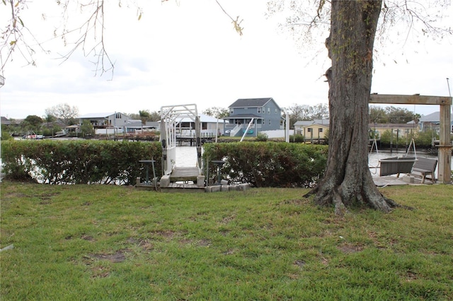 view of yard with a residential view