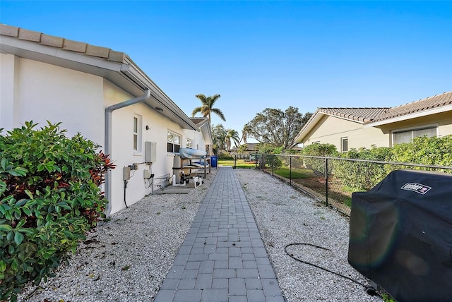 1984 Kansas Ave NE, Saint Petersburg, FL 33703 - surrounding community featuring fence and a residential view