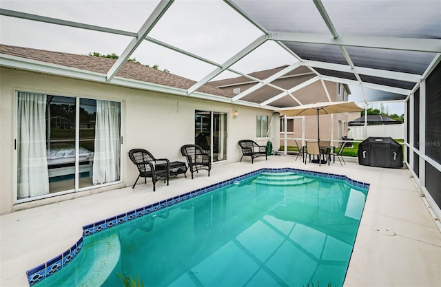 18186 Sandy Pointe Dr, Tampa, FL 33647 - view of pool featuring a fenced in pool, a lanai, and a patio