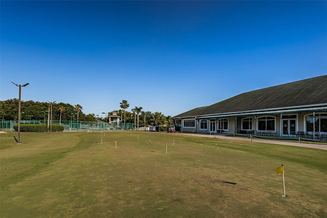 18186 Sandy Pointe Dr, Tampa, FL 33647 - surrounding community featuring fence