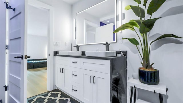 855 Bayway Blvd Unit 105, Clearwater, FL 33767 - bathroom with double vanity