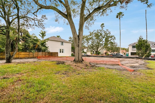 view of yard featuring fence