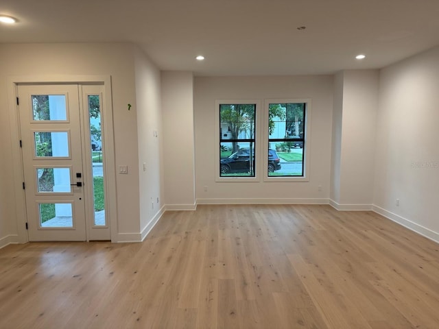 418 W Frances Ave Unit 2, Tampa, FL 33602 - foyer entrance featuring light wood-style flooring, baseboards, and recessed lighting