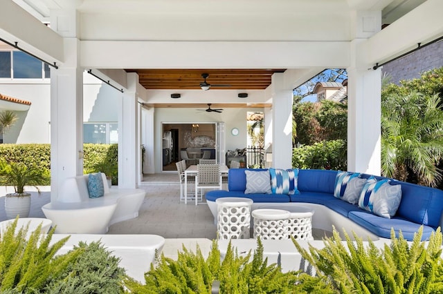 611 Brightwaters Blvd NE, Saint Petersburg, FL 33704 - view of patio / terrace featuring a ceiling fan and an outdoor hangout area
