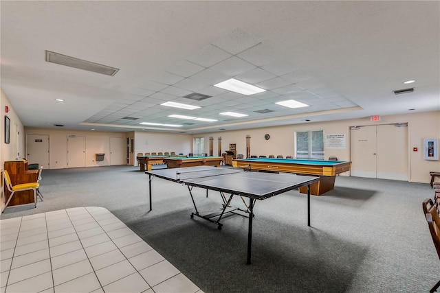 recreation room with a raised ceiling, light carpet, billiards, and visible vents