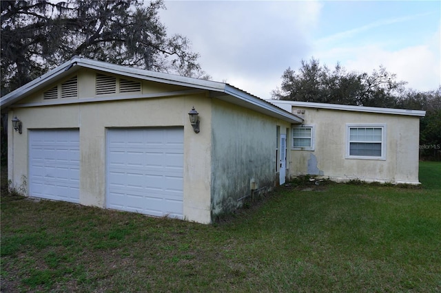 view of detached garage