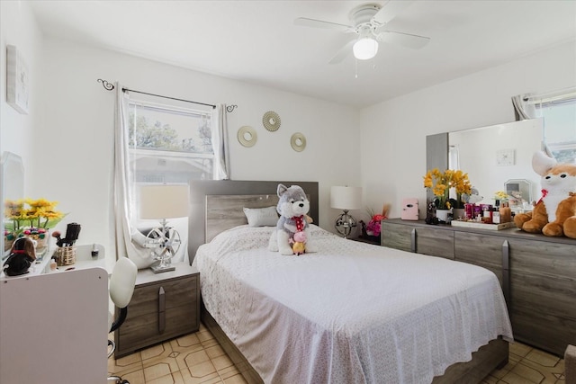 bedroom featuring a ceiling fan