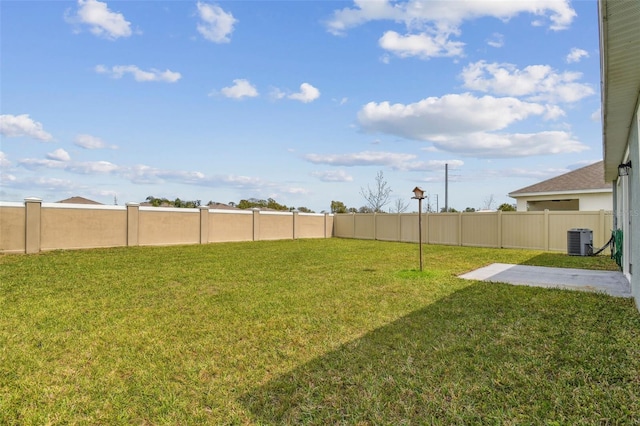 8034 Broad Pointe Dr, Zephyrhills, FL 33540 - view of fenced backyard