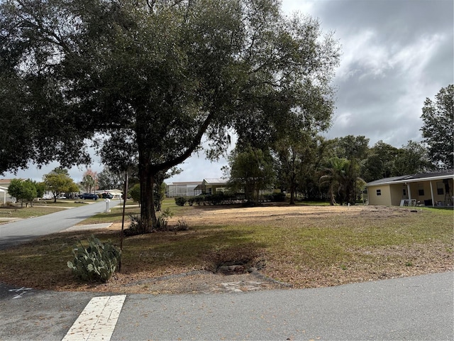 Listing photo 3 for 12246 Evantide Ave, Brooksville FL 34613