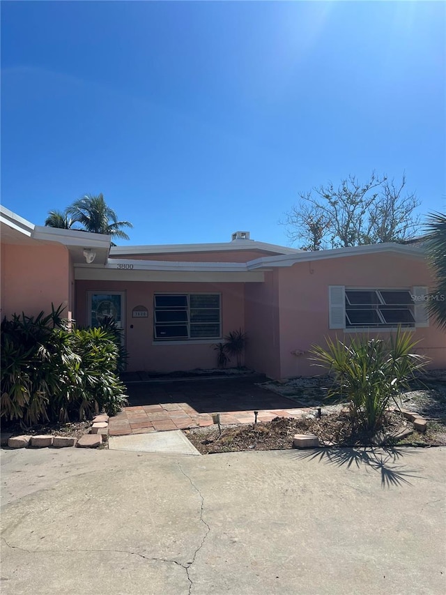 view of front of property with stucco siding