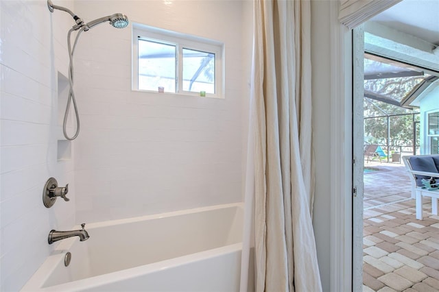 bathroom featuring shower / tub combo