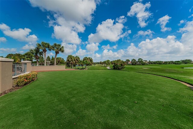 view of yard with golf course view