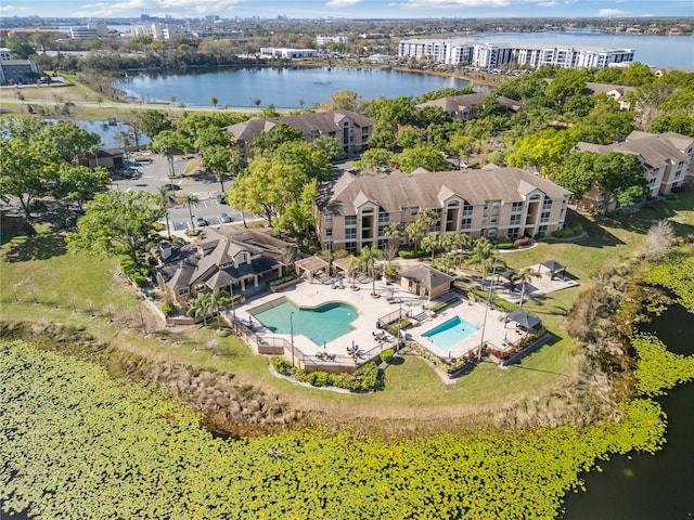 bird's eye view featuring a water view