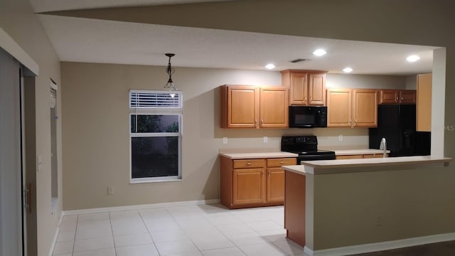 kitchen featuring decorative light fixtures, recessed lighting, light countertops, black appliances, and baseboards