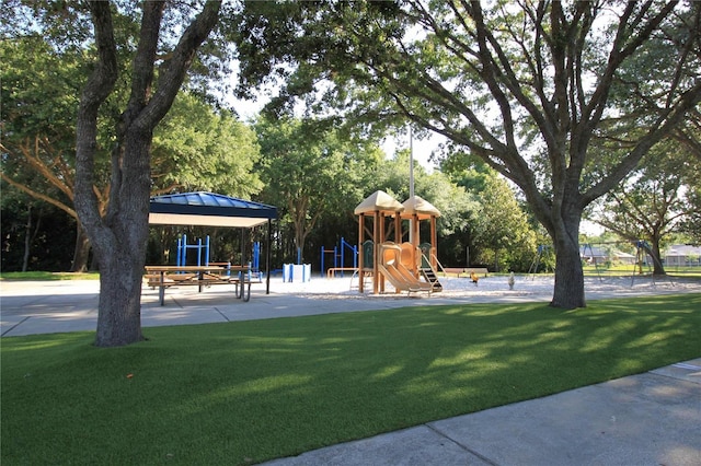 community play area featuring a yard