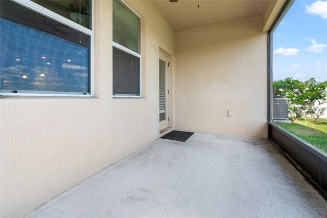 exterior space featuring a balcony