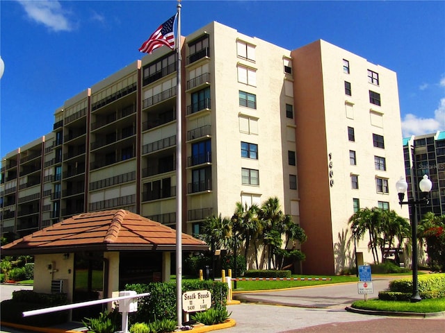 view of building exterior