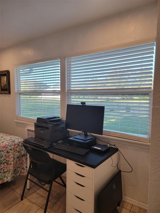 office area featuring a textured wall